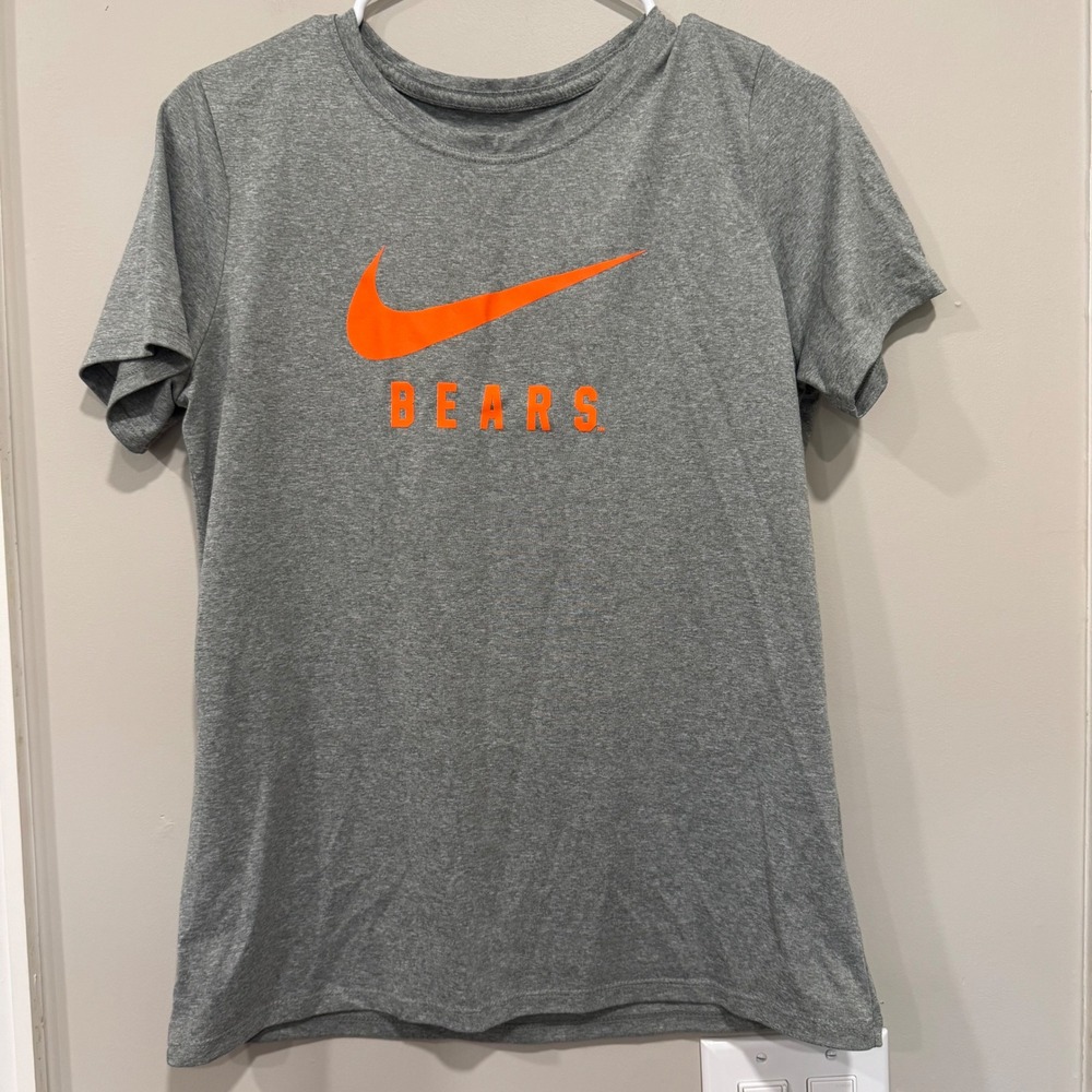 Nike The Nike Tee Dri-FIT Chicago Bears‎ T-Shirt Women's M Crewneck Short Sleeve